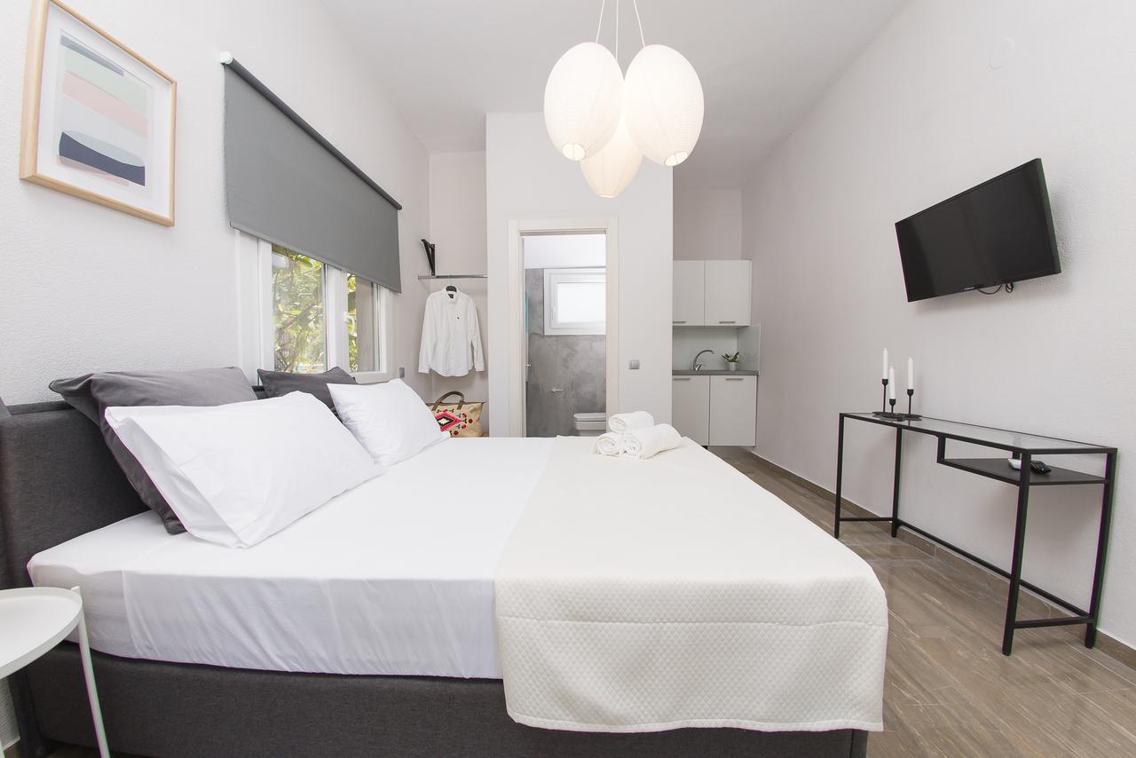 Palio Grey Apartments PalaiónTsiflíkion Exterior foto