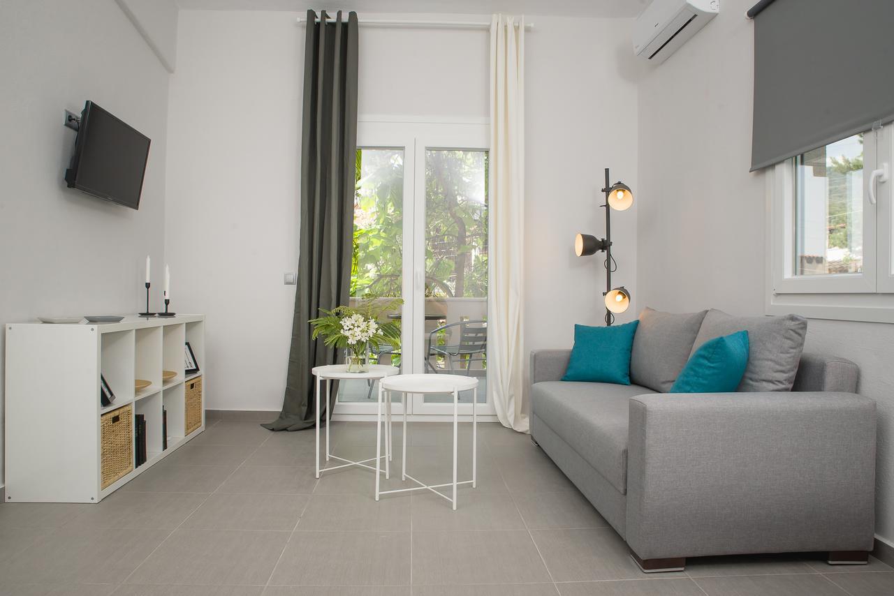 Palio Grey Apartments PalaiónTsiflíkion Exterior foto